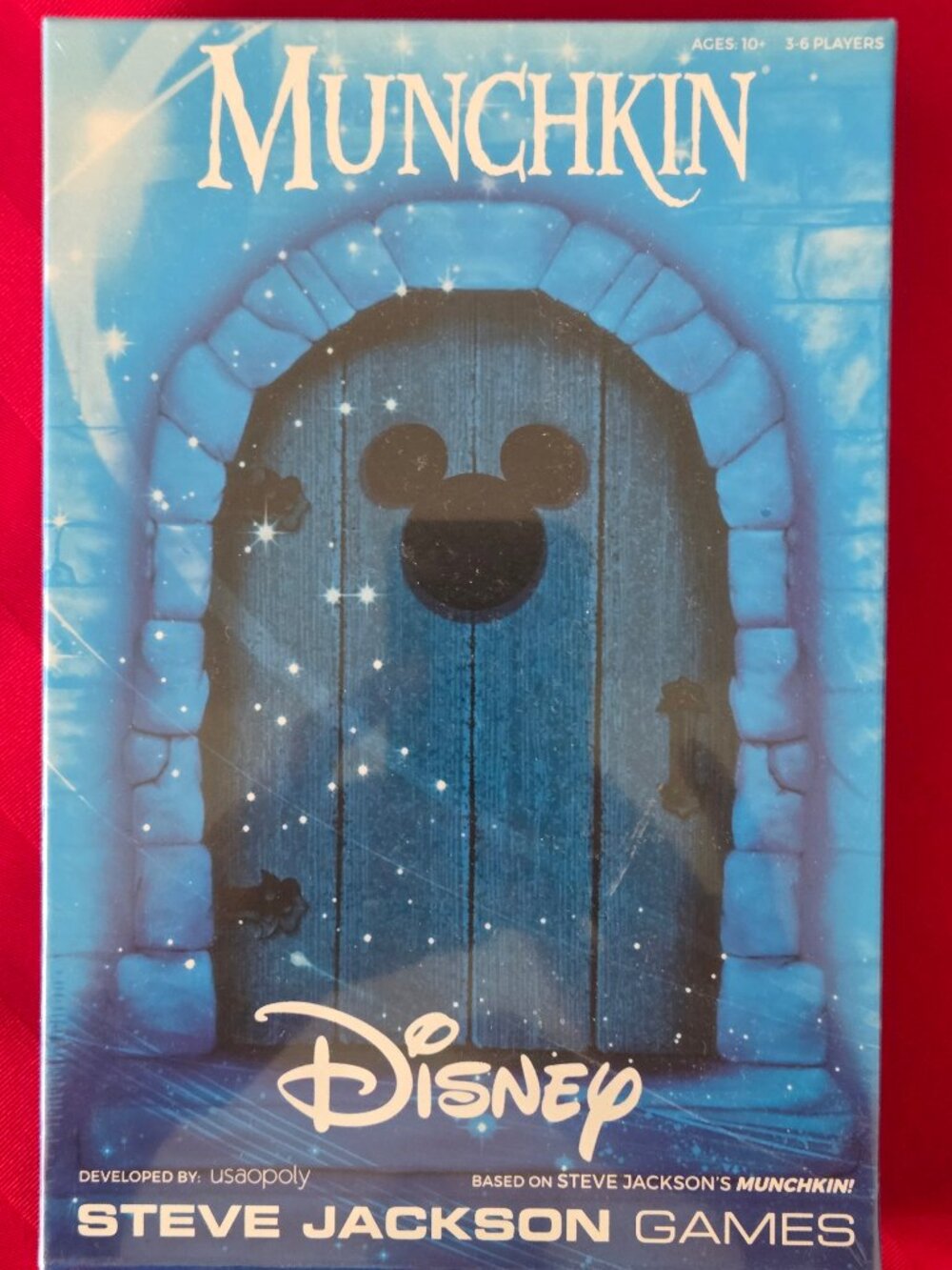 BRAND NEW, 2020 DISNEY'S MUNCHKIN CARD GAME, STILL SEALED!!!